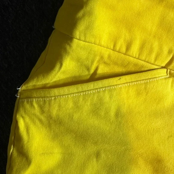 Counterparts Sunny Yellow Apparel - Picture 4 of 4